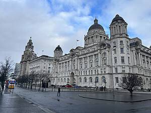 Iconic Building Cleaning Stone facade cleaning