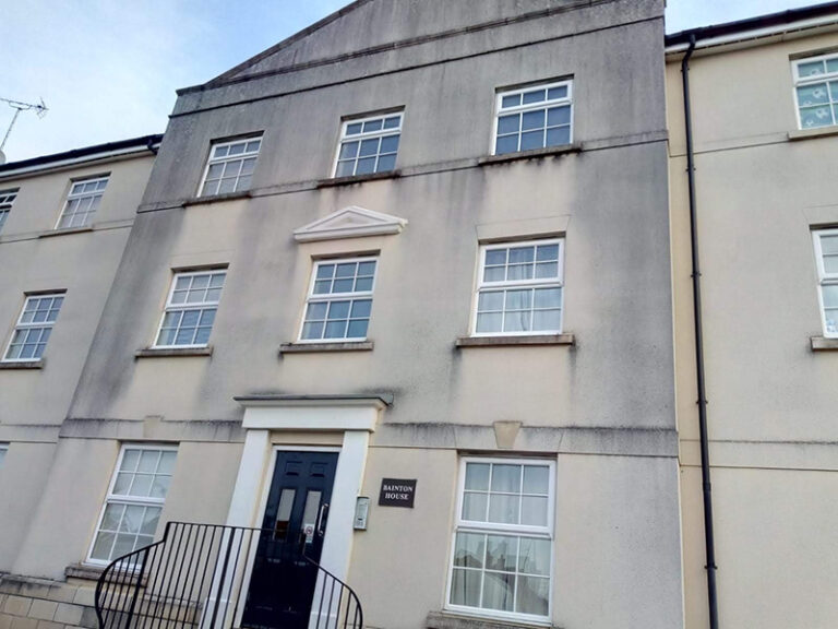 Removing Mould from Render, 2 bedrooms flat to rent in St. Mary's Road, St. Mary's, featuring commercial cleaning services for the exterior and roof areas.